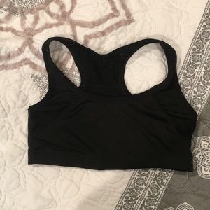 Black sports bra